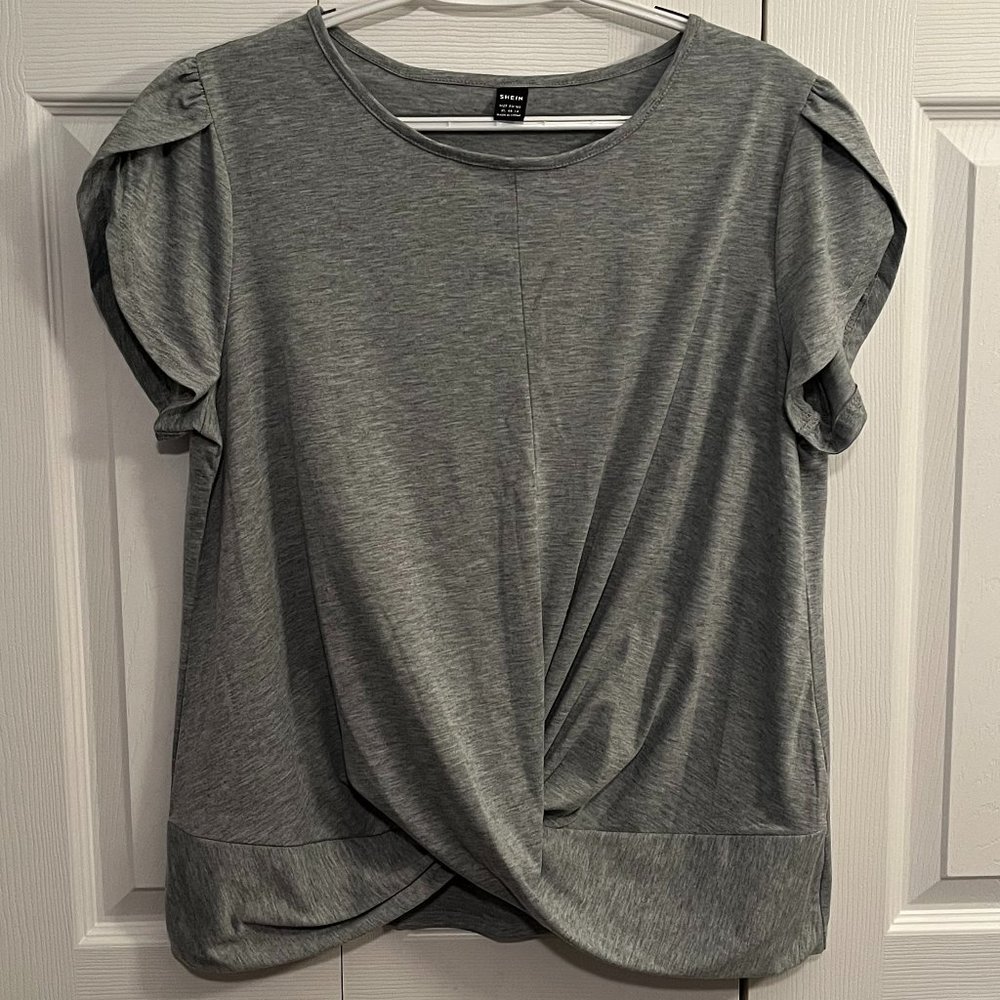 NWOT Shein Petal Sleeve Twist Hem Tee